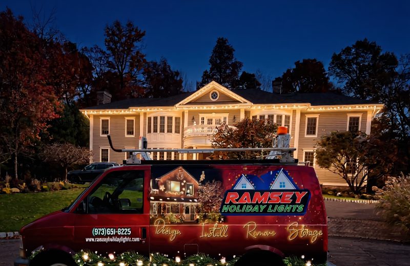 Bestelwagen van Ramsey Holiday Lights